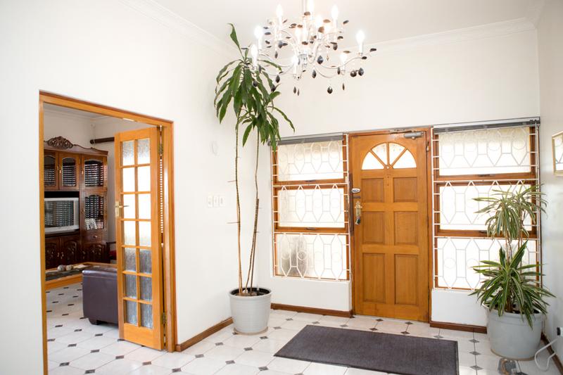 8 Bedroom Property for Sale in Walmer Estate Western Cape